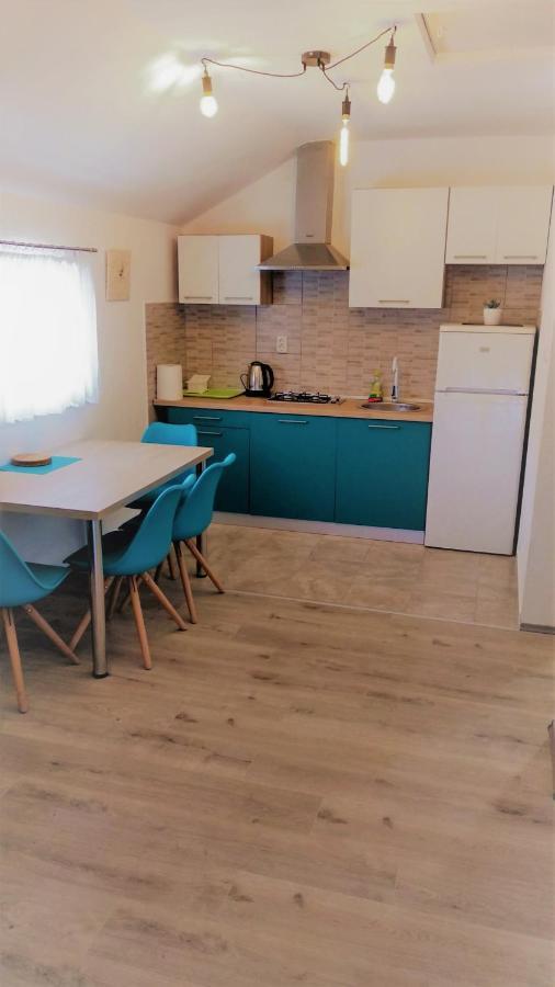 Galesic Apartments & Rooms Korenica Exterior foto