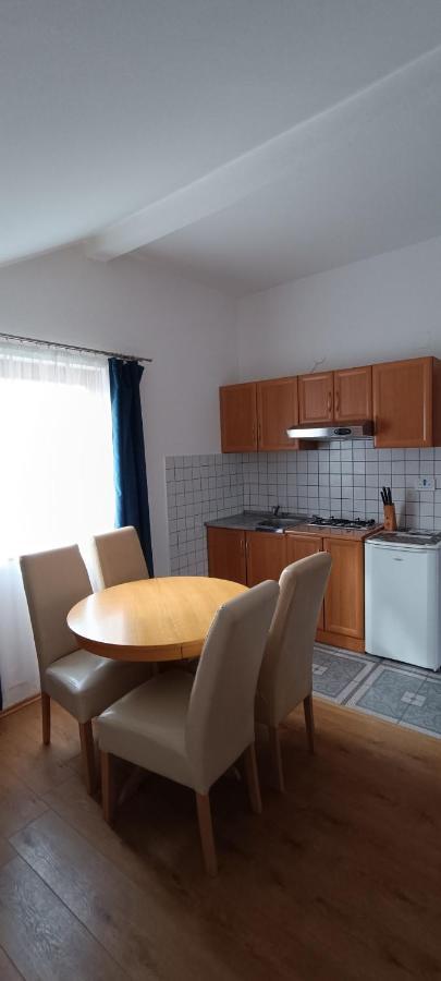 Galesic Apartments & Rooms Korenica Exterior foto