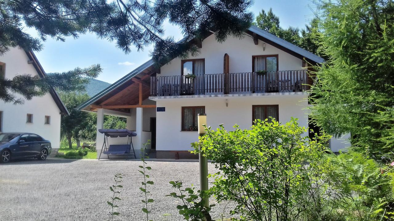 Galesic Apartments & Rooms Korenica Exterior foto